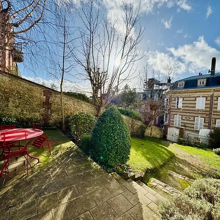 Joli Et Cosy Apartman *